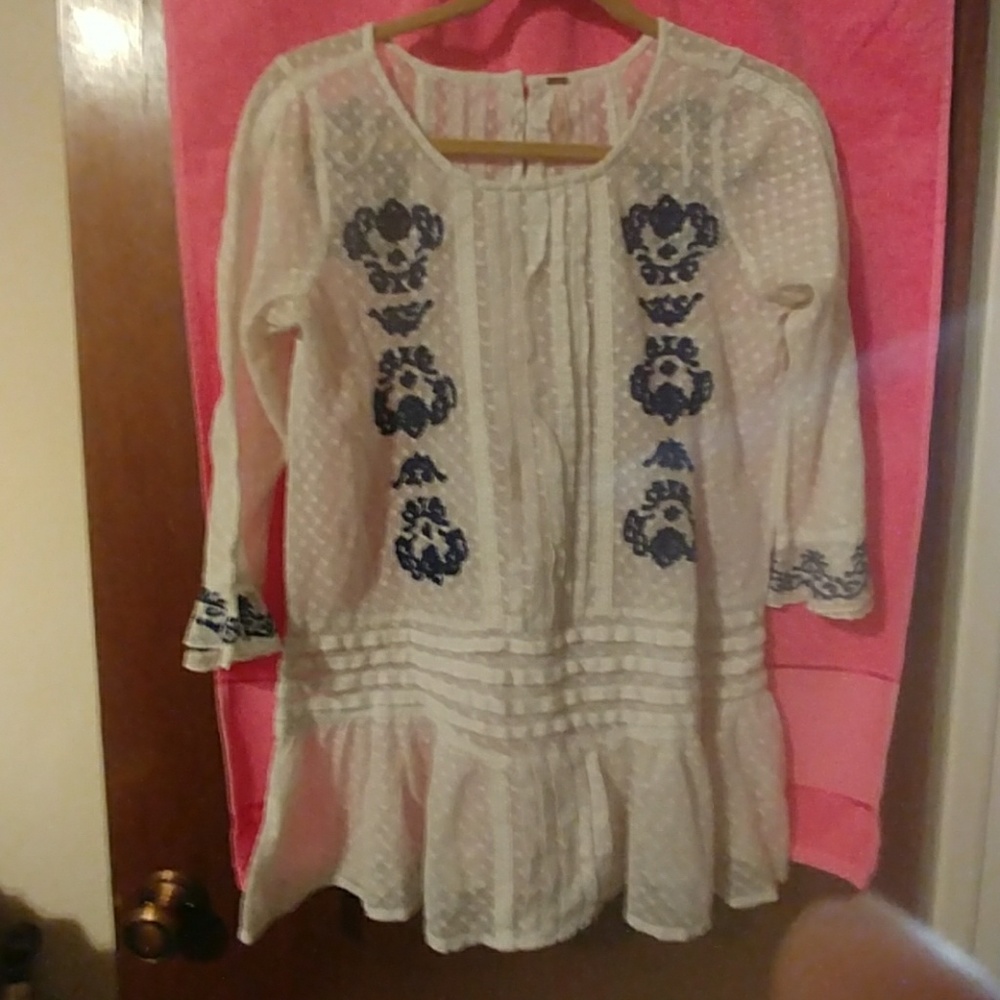 Free People top L